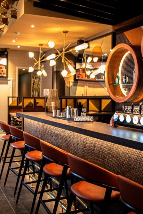 Arthaus Hotel Laszlo's Bar & Restaurant