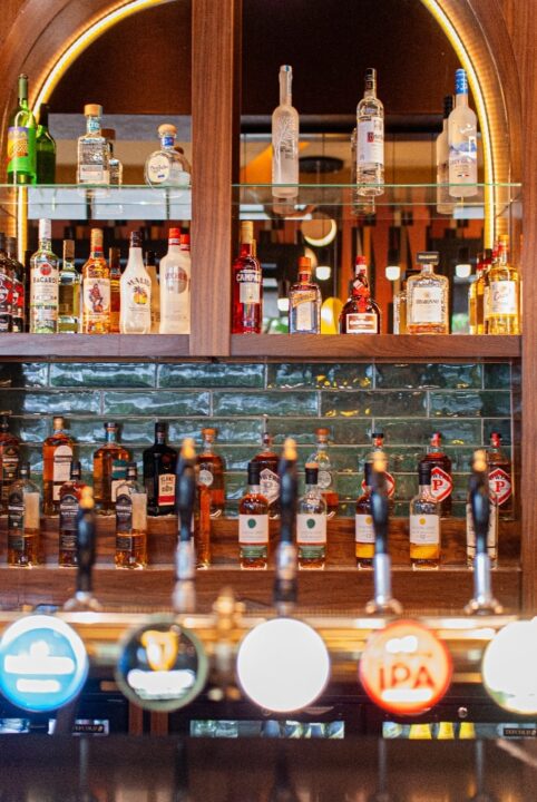 Arthaus Hotel Laszlo's Bar & Restaurant